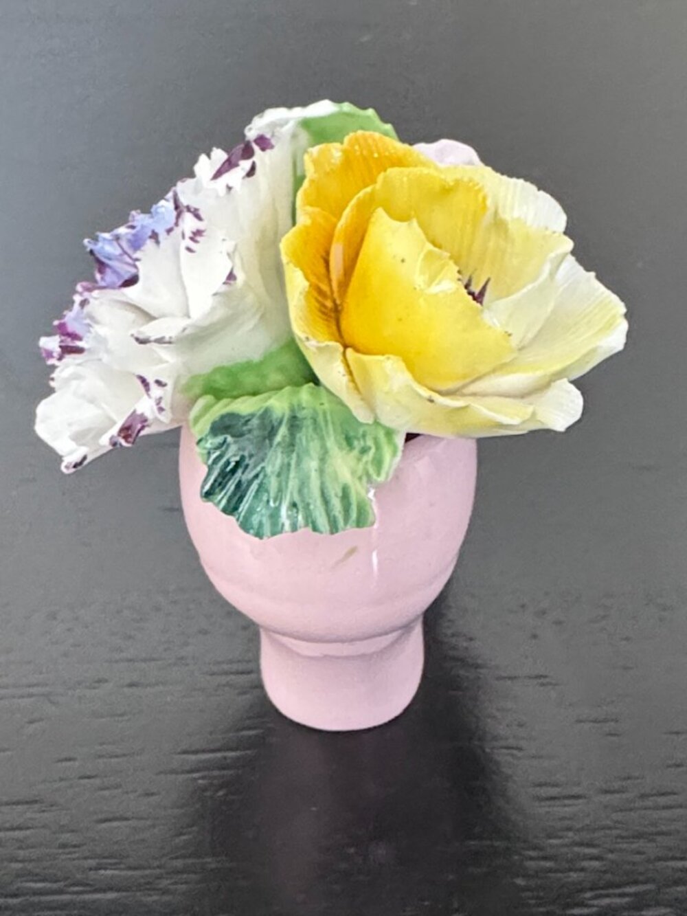 Radnor Vintage Bone China Shoe Figurine, Floral Bouquet Pink England Porcelain - Picture 4 of 6